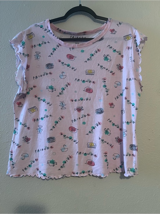 FRIENDS Other - FRIENDS Light Pink Allover Print Ruffle Sleeve Tee